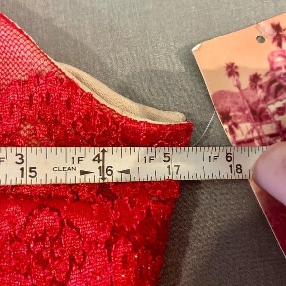 ❤️🧡”Emerald Sundae” NWT Bodycon Red Lace/Mesh Fully Lined MIDI Dress Size L❤️🧡 - Picture 13 of 14